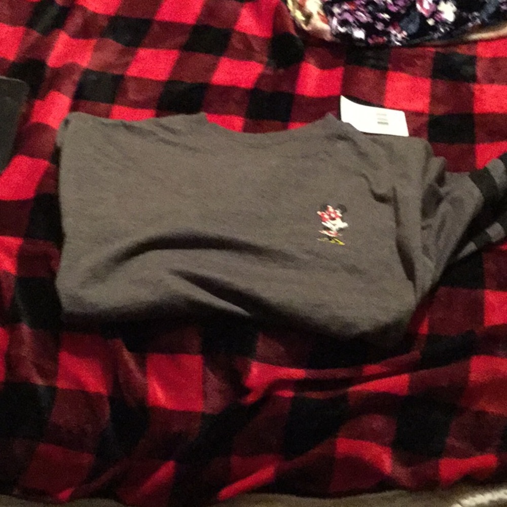 Gray Minnie crop top - Picture 2 of 3